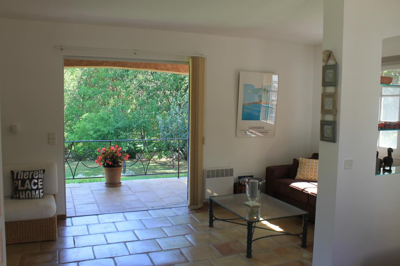 B&B Charming Suite And Pool - Adults Only Tourrettes Exteriér fotografie