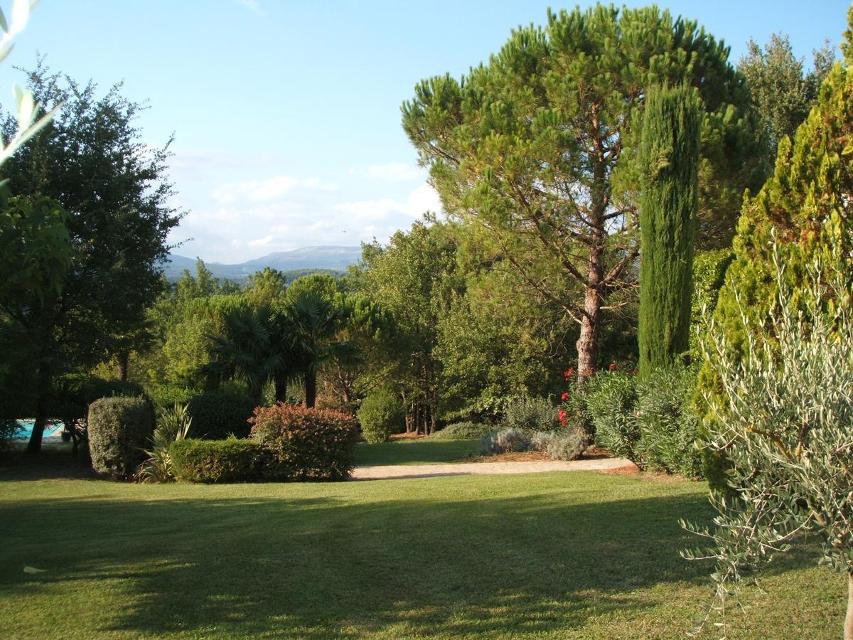 B&B Charming Suite And Pool - Adults Only Tourrettes Exteriér fotografie